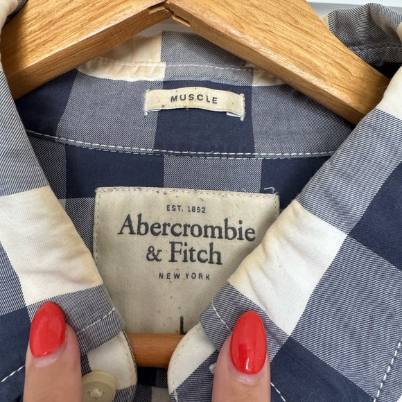 ABERCROMBIE & FITCH Button Up - Picture 3 of 8